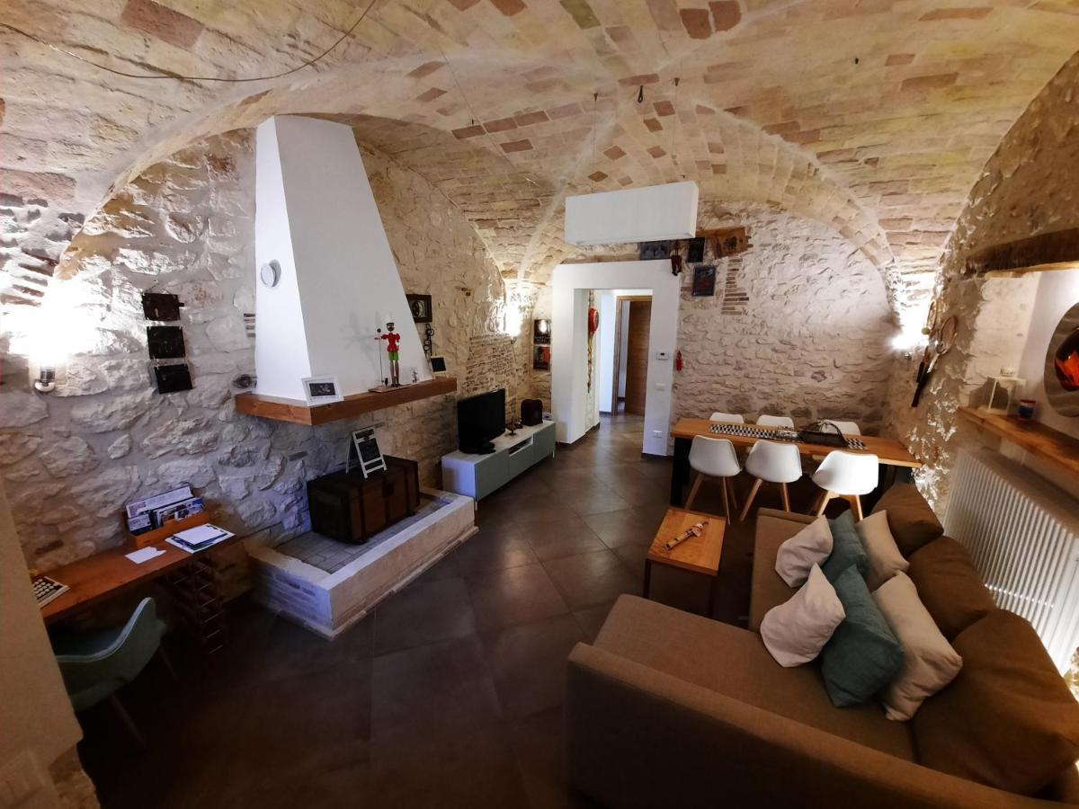 Picchio&Pinocchio Guest House Sulmona Bagian luar foto