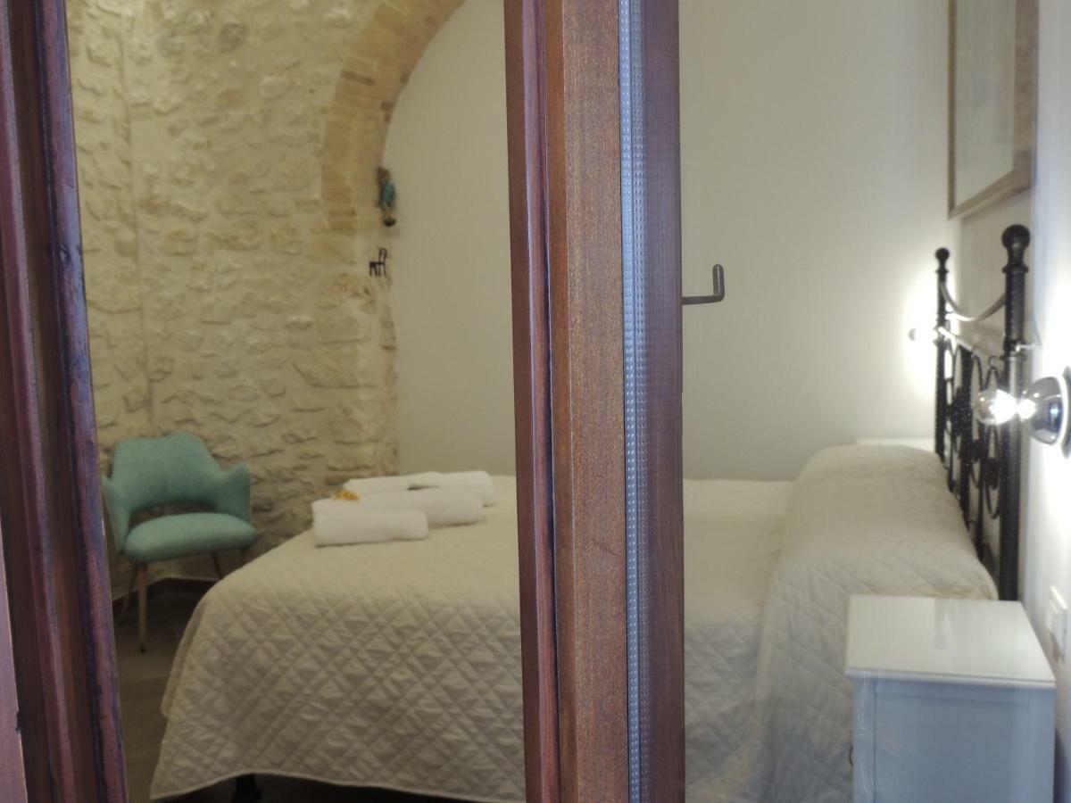 Picchio&Pinocchio Guest House Sulmona Bagian luar foto