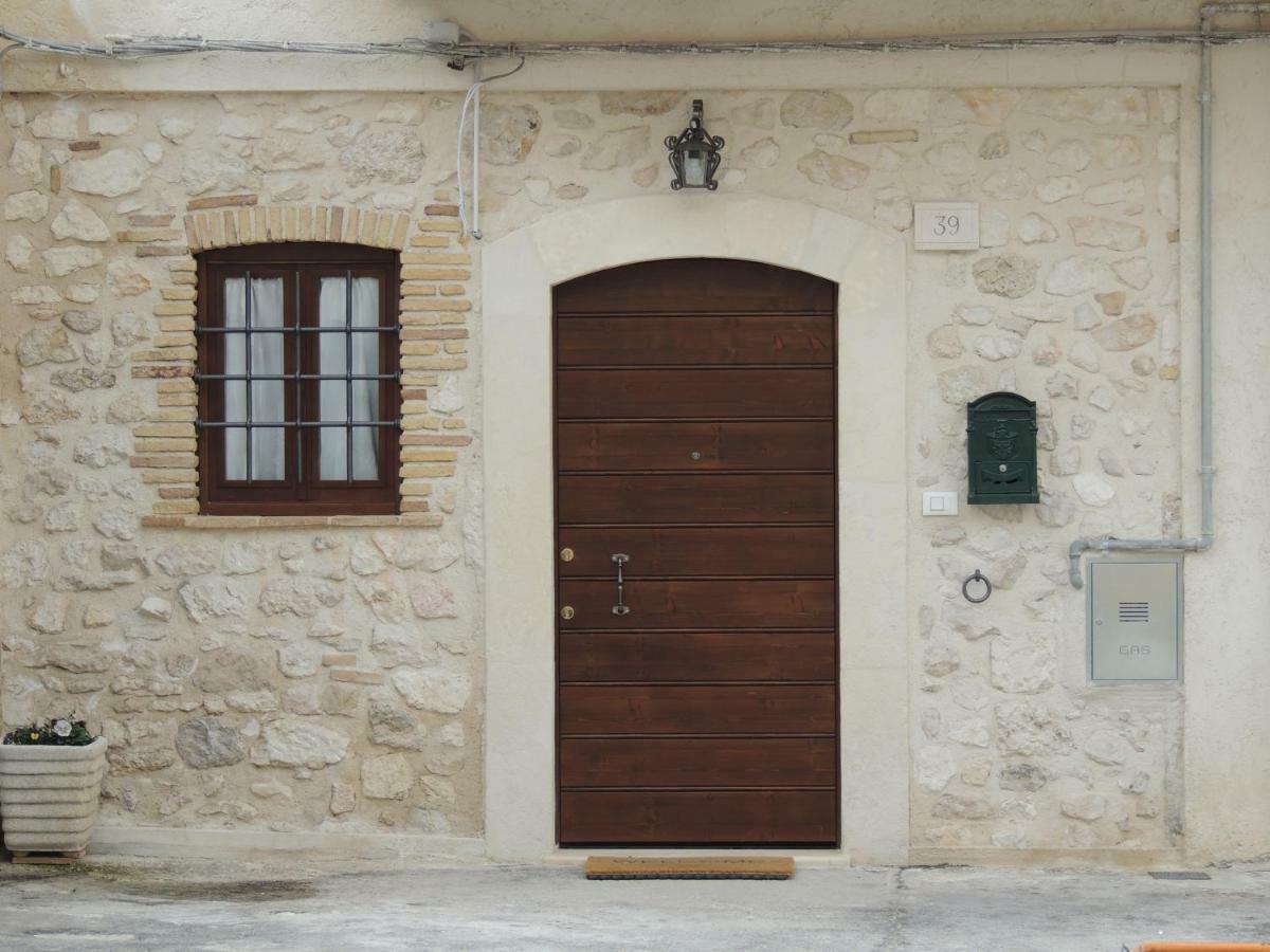 Picchio&Pinocchio Guest House Sulmona Bagian luar foto